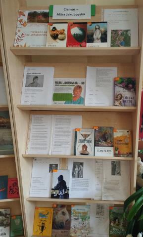 Jaunieguvumi, literatūras izstādes